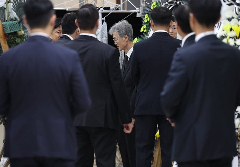 조희대 대법원장 부친상에 여야 조문 행렬…법사위 현안질의 취소