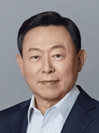 신동빈 롯데그룹 회장, 롯데쇼핑 주식 11만여 주 매각…지분율 10% 아래로