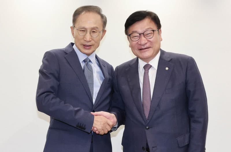 정점식, 박근혜 이어 이명박 예방…‘예방 정치’로 보수 결집 가속