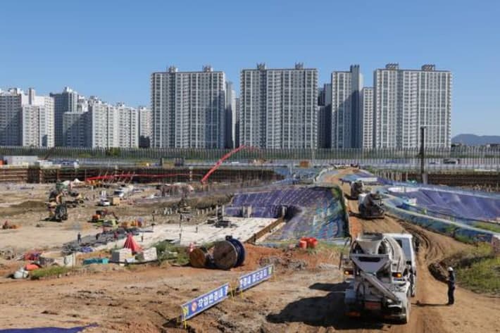 45년 거주민 불법 건축물이라며 제외? 권익위 중재로 이주대책 대상자 선정