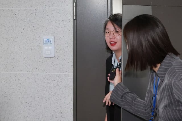 용혜인, 안산 주택 11개월 만에 중국인에 매각…2천만원 차익 논란