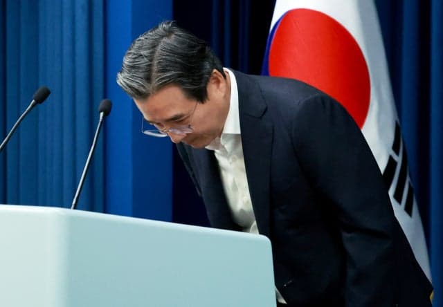 김용범 청와대 정책실장 사임…“우리가 만든 결과 자랑스럽다”