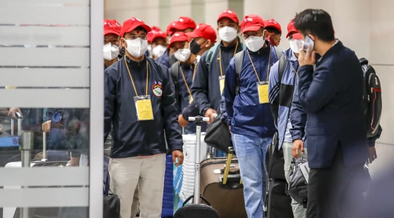 고용허가제 외국인 근로자 28만 명 돌파…업종별 수급 불균형 심화