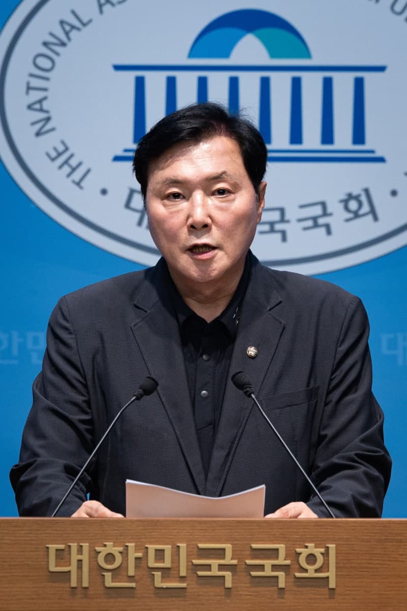 우당이라더니…민주·조국혁신당, 통합 논의와 재판 발언으로 '충돌'