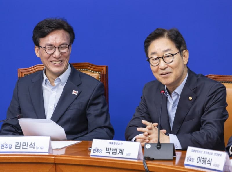박범계 "혁신당과 실무 대화 중" vs 정춘생 "대화 없었다"…민주·혁신당 통합 신경전