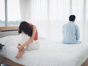 임신한 약혼자 두고 동료와 성관계한 공무원, 감봉 징계 취소된 이유