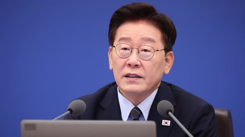 부산 오륙도 앞바다서 예인선 전복…이재명 대통령 가용 자원 총동원 지시