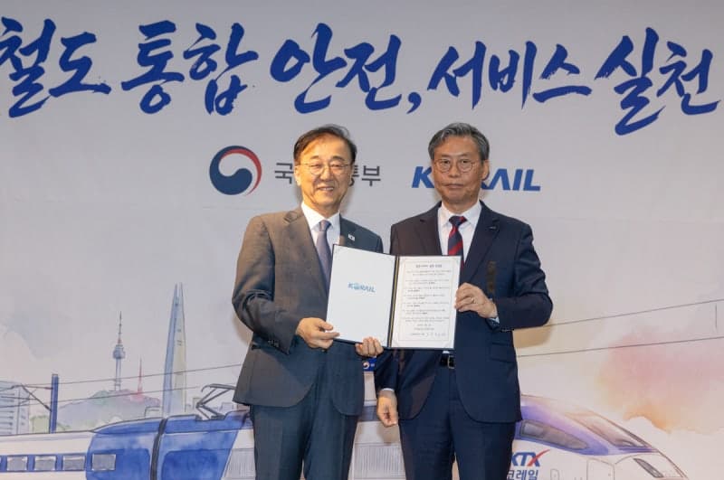 김윤덕 국토부 장관 “철도의 기본은 안전”…코레일·SR 통합기 안전 강화 주문