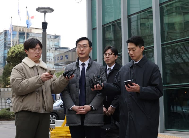 장경태, 성추행 의혹 전면 부인…'표적 촬영' 증거 공개하며 맞고소