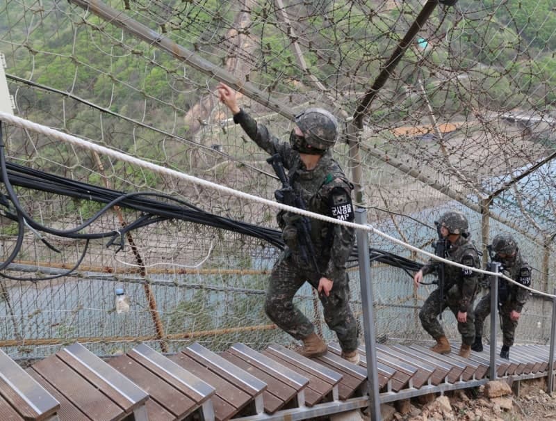 북한의 잦은 군사분계선 침범에 우리 군 감시장비 전진 배치 검토