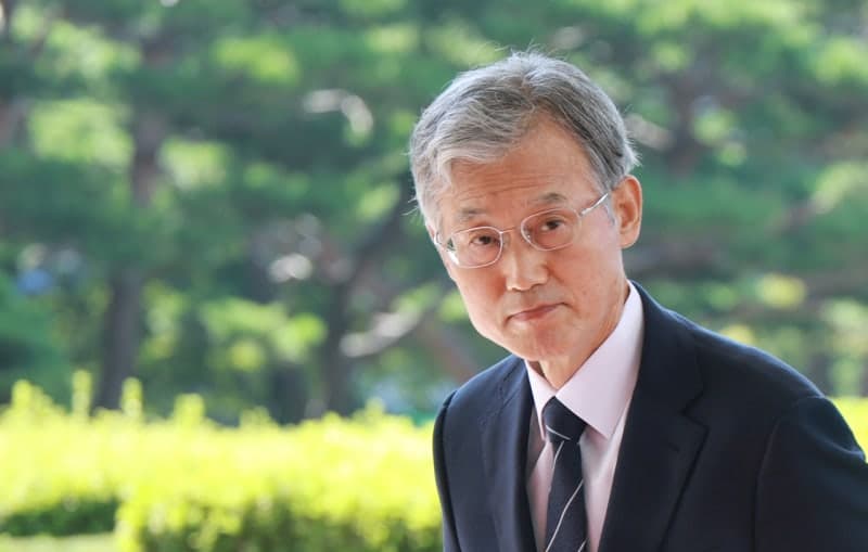 조희대 대법원장 부친상 후 복귀, 대법관 재제청 요구에 입장 밝힌다