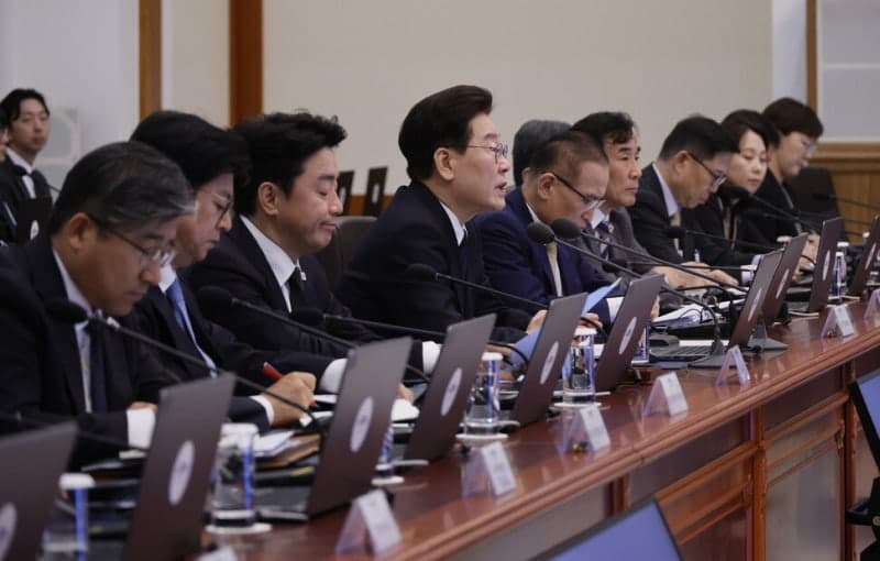 이재명 대통령 “경찰, 뼈 깎는 각오로 내부 자정·제도 개선 나서야”