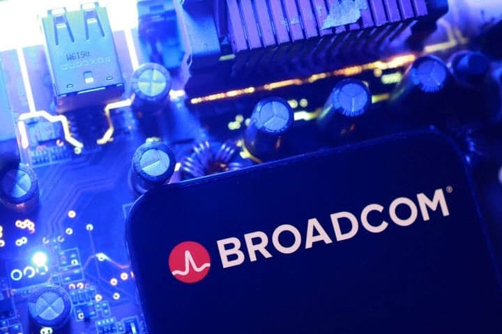 브로드컴, 시장 웃돈 실적에도 4분기 전망치에 발목 잡혀 시간외 주가 4% 급락