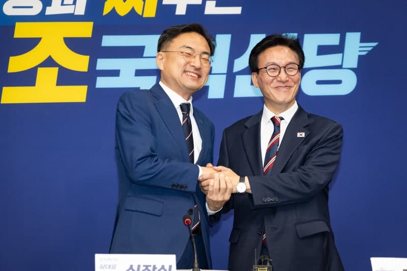 조국 '이재명 공소취소' 비판에 민주당 내 '배은망덕' vs '레드팀' 논란