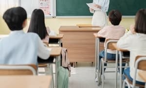 청주 초등학교서 5학년 학생이 교사 폭행…시험지 재시험 안내가 발단
