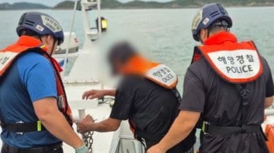 목포해경, 신안 비금도 해상서 조업 중이던 A급 지명수배자 검거