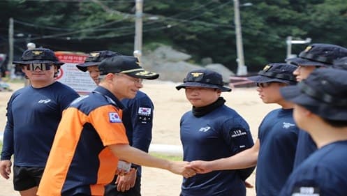 인천 119시민수상구조대, 폭염 속 인명구조 73건…작년 대비 66% 급증