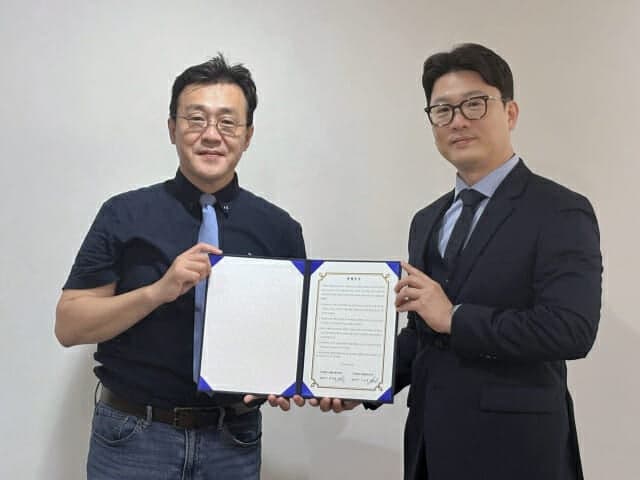 어센트 AI-더블에스코어, 공공·교육 분야 AI 마케팅 시장 공략