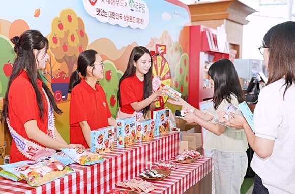 롯데웰푸드, 군위 사과 활용 신제품 15종 출시…지역 상생 프로젝트 박차