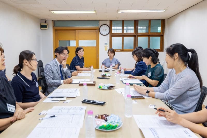 최동민 동대문구청장, 관내 21개 초등학교 순회하며 교육 현장 소통