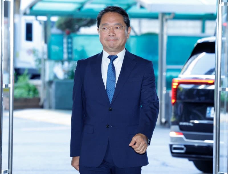김승원 법무장관 후보자, 코로나 치료제 임상 청탁 의혹에 인사청문회 정면충돌