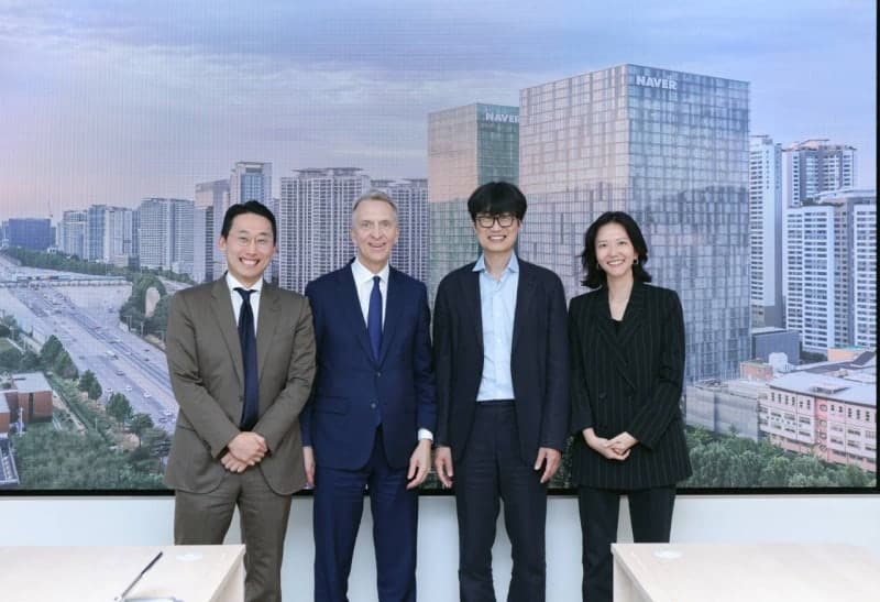 네이버 이해진-브룩필드 회장 회동…1GW급 AI 팩토리 사업 가속화
