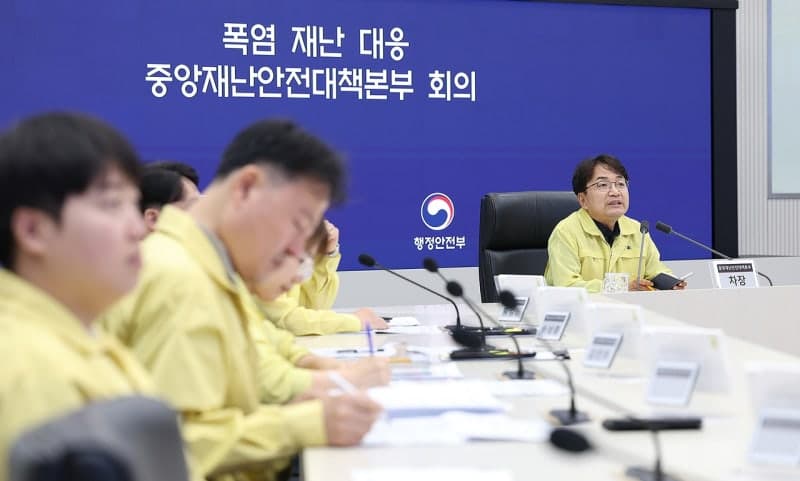 폭염 재난 위기경보 40일 만에 '심각'에서 '경계'로 하향
