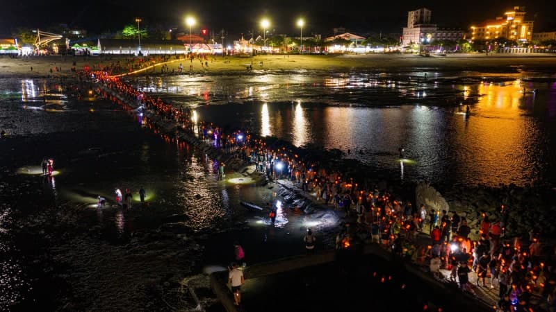 1천 대 드론쇼와 횃불 체험…제26회 무창포 신비의 바닷길 축제 11일 개막
