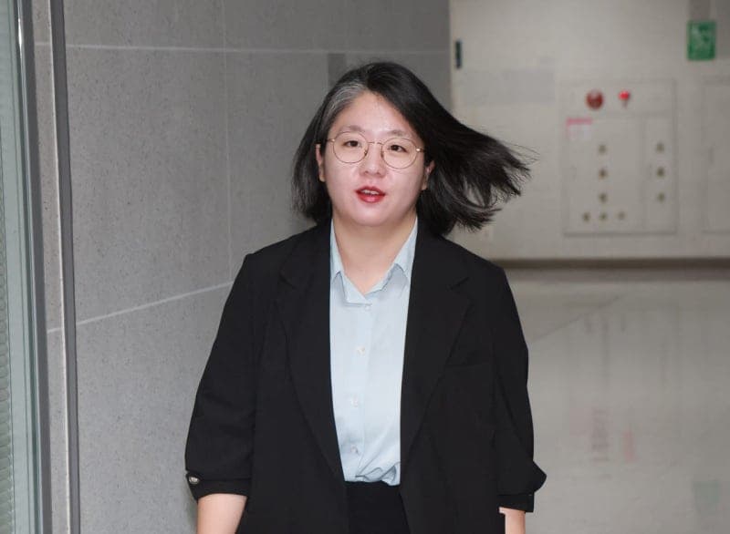 “기생충 정당”이라던 용혜인, 장관 후보 지명 후엔 “의원직 유지” 논란