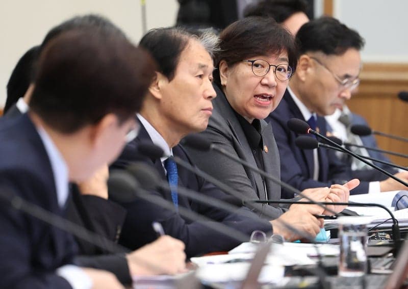 내년 복지부 예산 152조 원 편성…아동수당 개편 및 출산 지원 확대