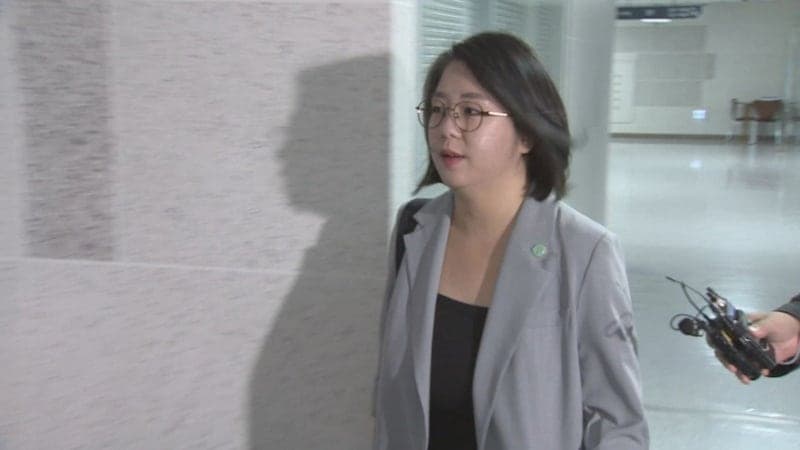 성평등가족부 장관 후보 용혜인, 과거 '경력보유여성' 법안 표결 기권 논란
