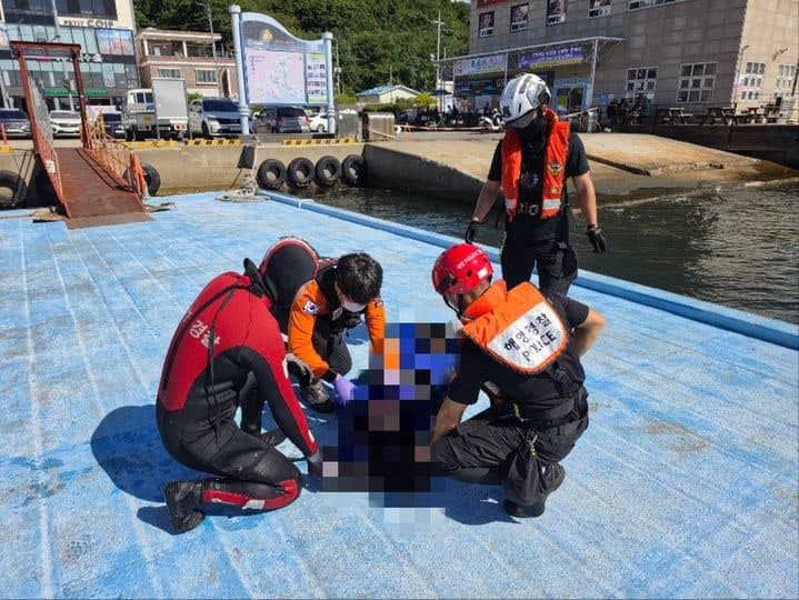 창원 진해구 소죽도 인근 해상서 어선 충돌…70대 여성 1명 사망