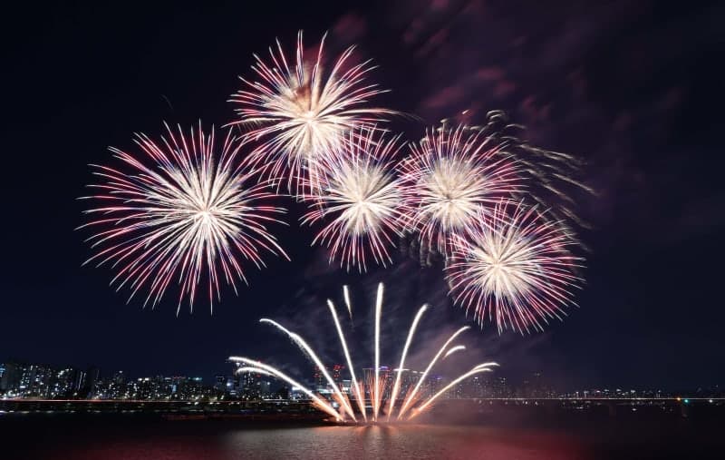 주말 서울 도심 교통통제…불꽃축제·마라톤으로 여의도 일대 혼잡