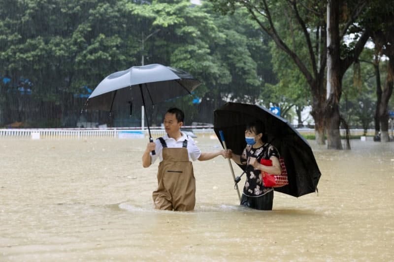 중국 남부 강타한 태풍 사우델, 산사태로 5명 사망·9명 실종