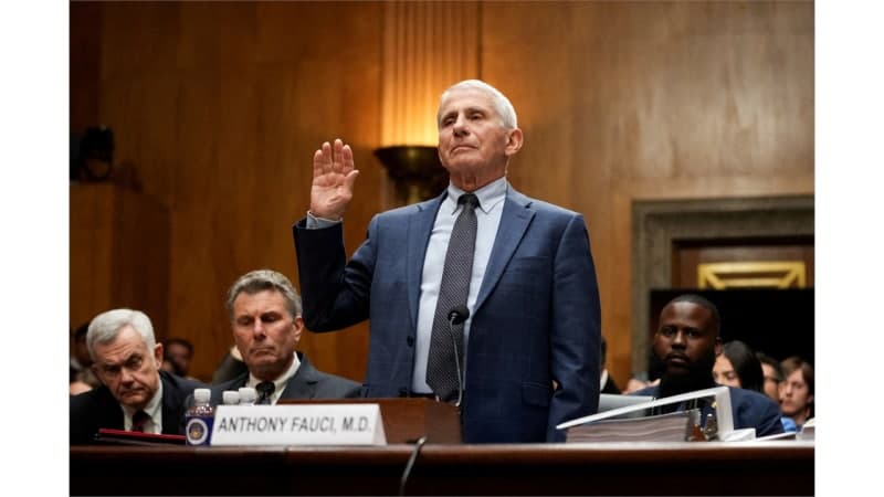 FBI, 코로나 기원 수사 확대…파우치·노벨상 수상자 등 8명 정조준