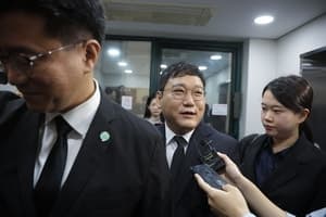 기본소득당, 용혜인 장관 겸직 고수 속 배우자 최고위원 당선 논란