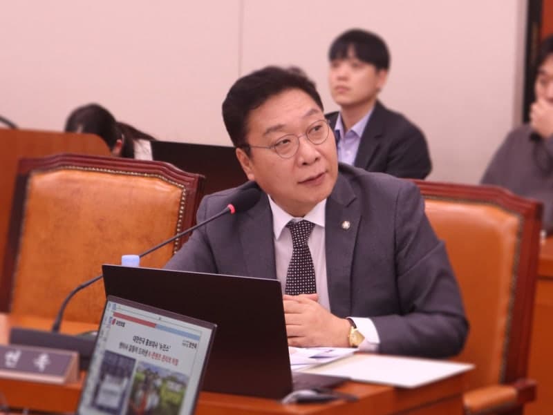 정연욱, 김승원 '오빠 게이트' 본질은 임상 승인 청탁 여부 밝혀라