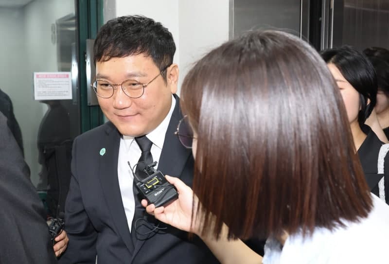 기본소득당 신임 대표에 오준호…용혜인 후보 남편 박기홍 최고위원 당선