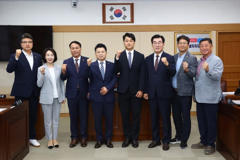 강원도의회, 강원신용보증재단 이사장 인사청문특위 구성…위원장 박재균·부위원장 정연철