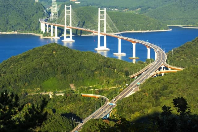 경남도의회, 마창대교 통행료 '도민 차량만 할인' 조례안 심사 보류