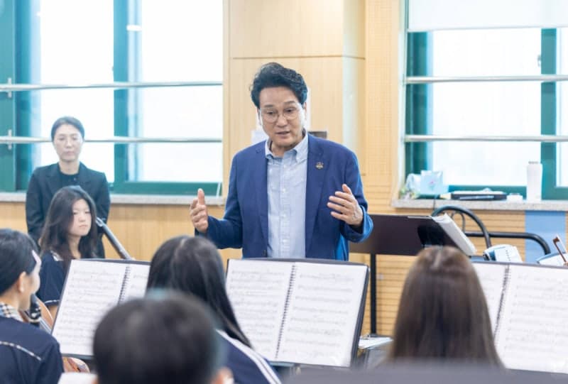 안민석 경기도교육감, 화성 청림중 찾아 "RAS 문예체 교육 경기 전역으로 확산할 것"
