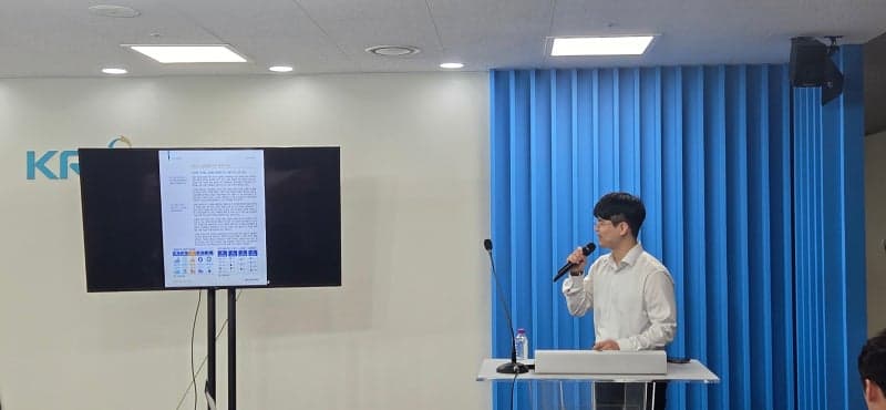 주식·채권 6대4 한계…신한證 '금·비트코인' 섞은 ETF 전략 제시