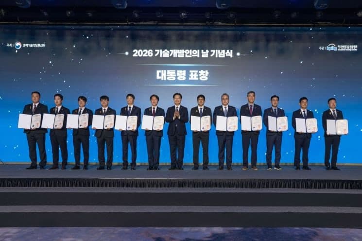 금호석유화학 김재윤 수석연구원, 고성능 타이어용 합성고무 개발로 대통령 표창