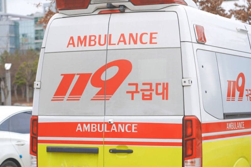 포천서 화물차 4대 연쇄 추돌…60대 운전자 사망하고 2명 부상
