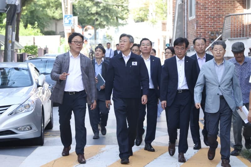 김이탁 국토부 차관 "신속 추진 정비사업에 인센티브 제공해 조기 착공 지원"