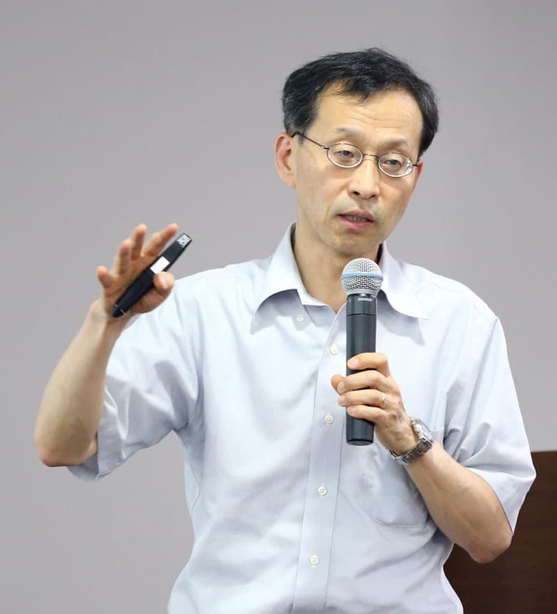 AI 출시 전쟁에 안전은 뒷전…전문가들 '통제 불능' 경고