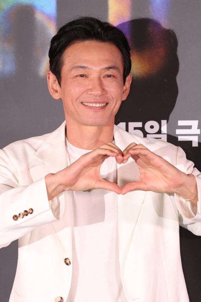 배우 황정민 스토킹한 40대 여성, 1심서 벌금 600만 원 선고