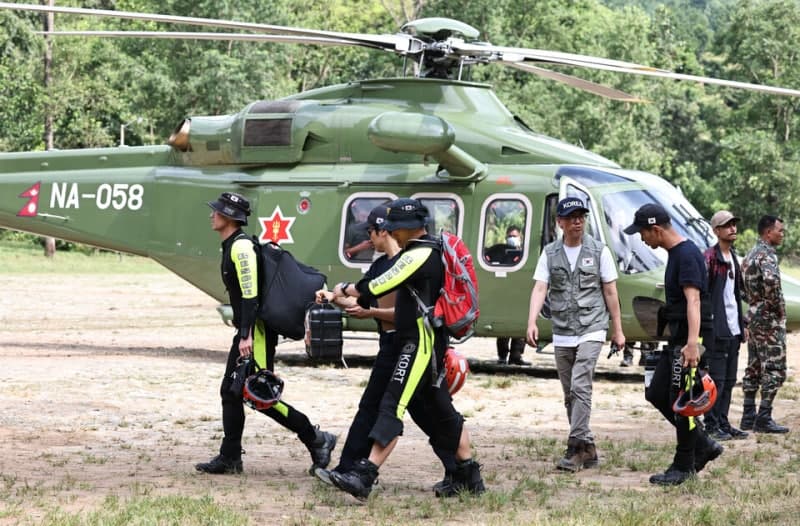 네팔 정부, 한국인 실종 지역 도보 수색 협조로 입장 전환