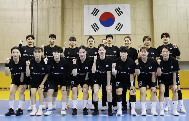 일본에 두 번 안 진다…여자 핸드볼, 신구 조화 앞세워 8년 만의 금메달 도전