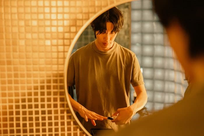 류준열·설경구 주연 '들쥐', 넷플릭스 비영어 쇼 전 세계 1위 등극